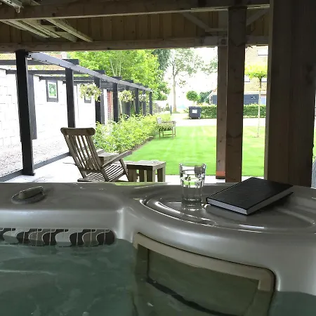 Bed & Breakfast Opperdoes 3*